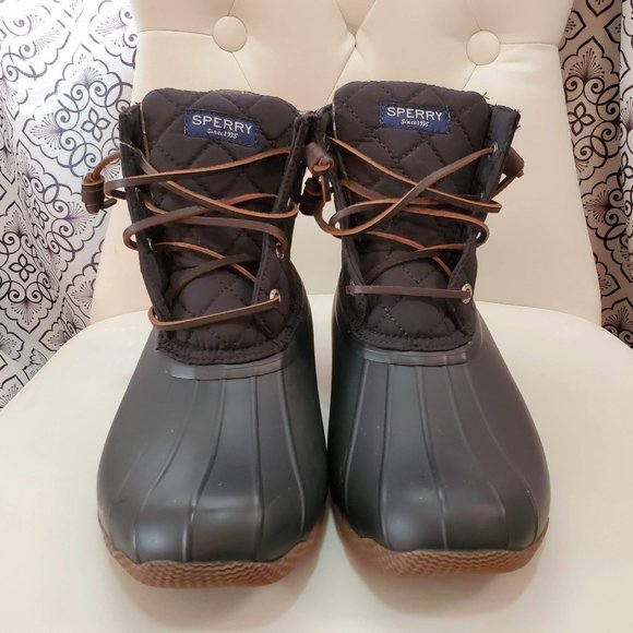 sperry women's saltwater quilted duck booties